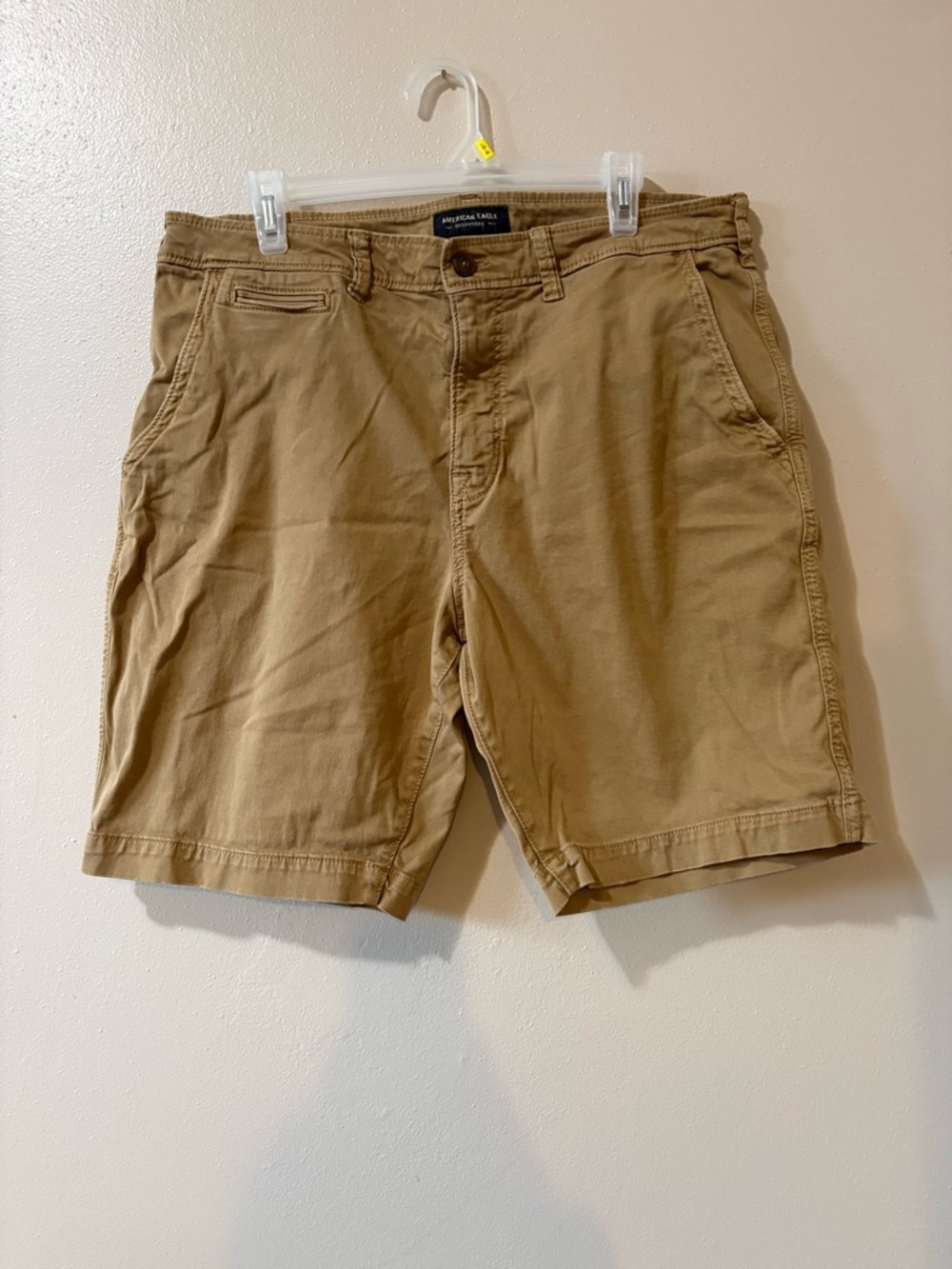 American Eagle Outfitters Men's Tan Flat Front Shorts size 36